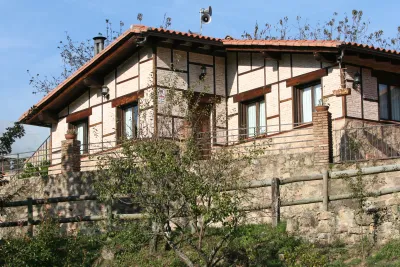 LAYOS CAMP GREDOS - CAMPAMENTO DE VERANO