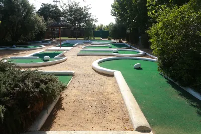 Mini golf